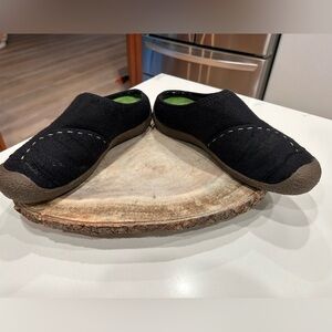 KEEN Cheyenne Wool Clog Slides! Size 39 8.5